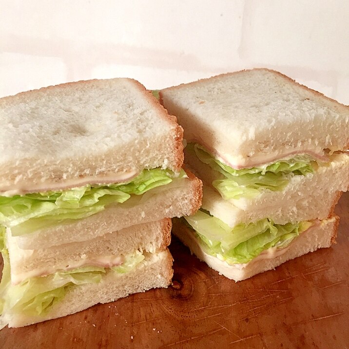 ハムチーズレタスのサンドイッチ☆